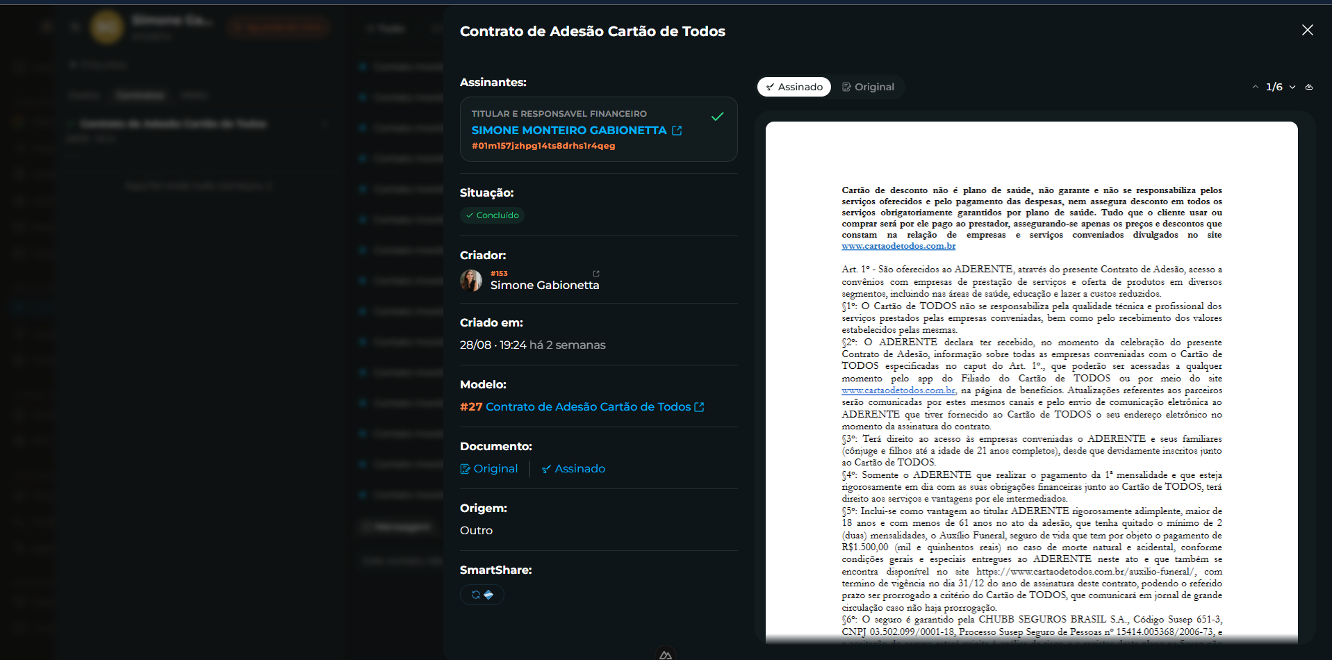 Painel do contrato com os dados à esquerda e o documento à direita